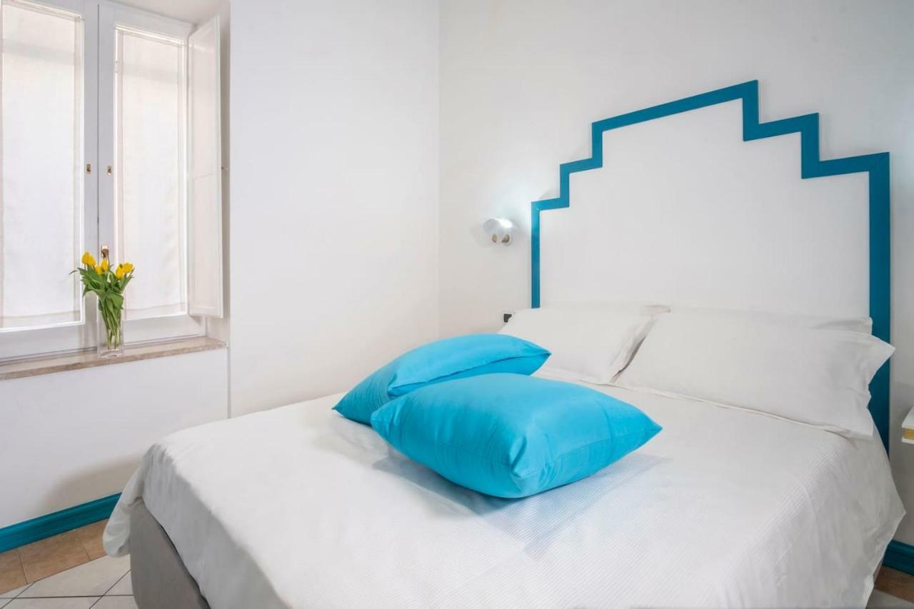 Maison M. - Luxury Apartment In Piazza Tasso Соренто Екстериор снимка