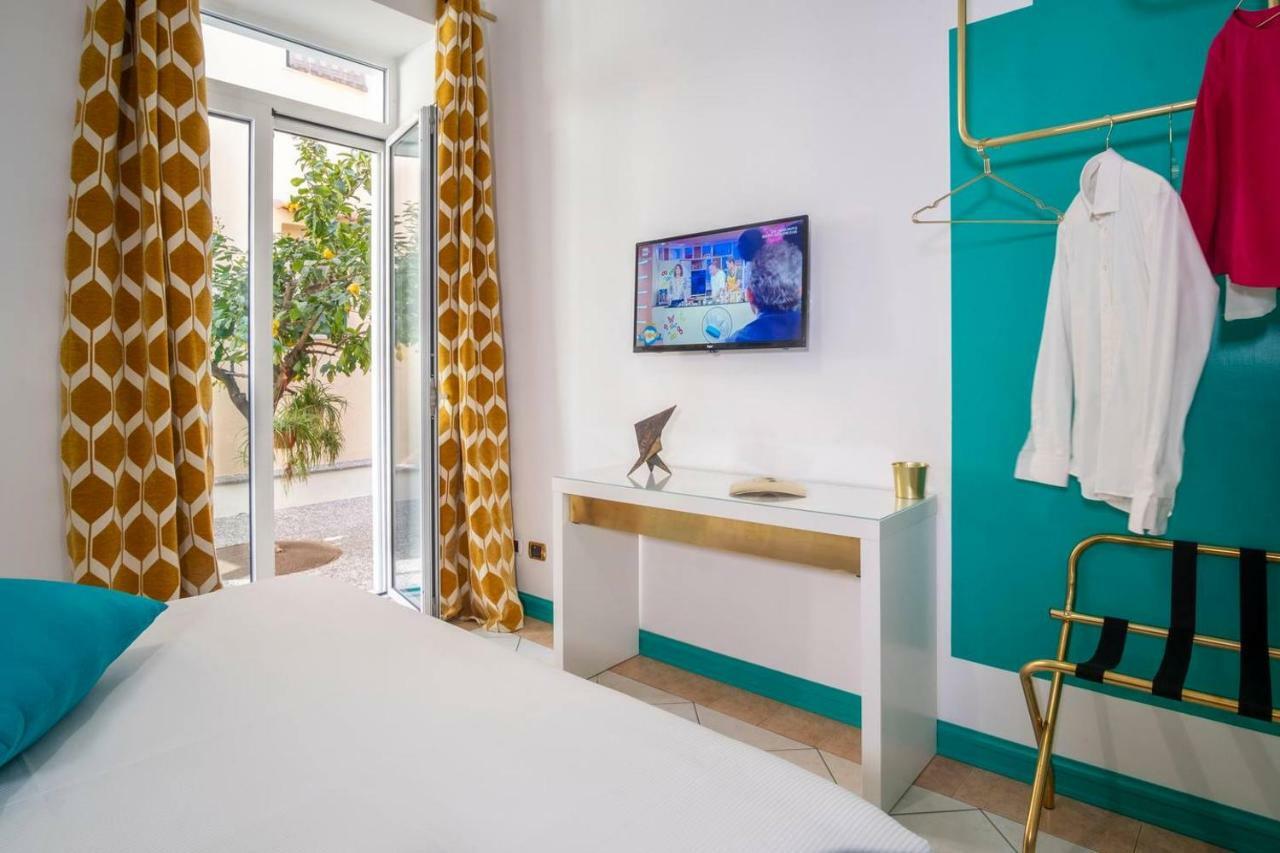 Maison M. - Luxury Apartment In Piazza Tasso Соренто Екстериор снимка